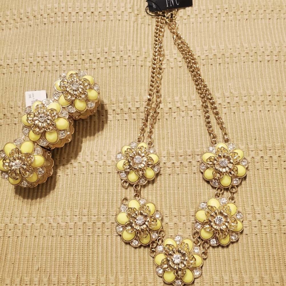 INC Jewelry set